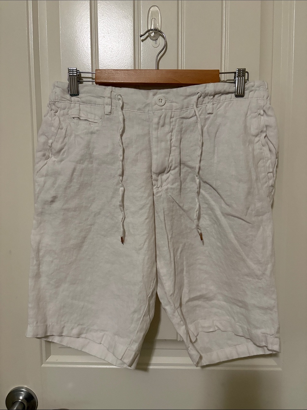 Men's White Linen Flat Front‎ Shorts with Drawstring